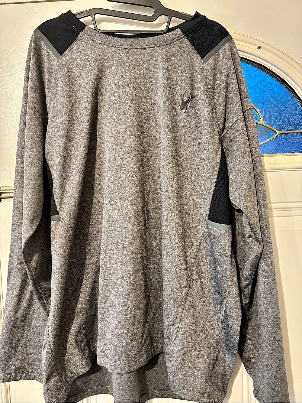 Spyder Active Long Sleeve Crew Neck Performance Top Men's Gray & Black